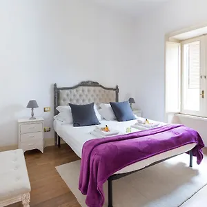 capital-navona-apartments.it-romehotels.com/